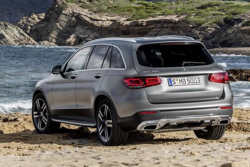 Mercedes GLC 2021 года: рестайлинговый кроссовер