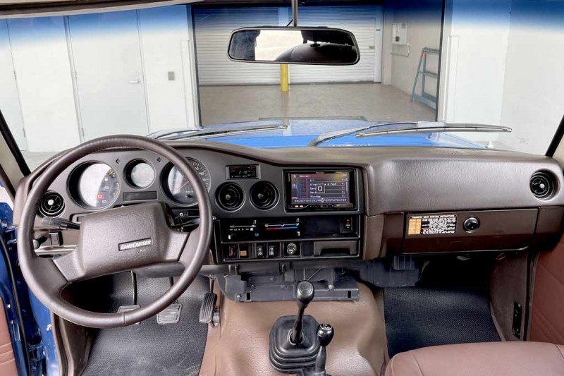 Land Cruiser FJ62 с пробегом 322 000 км ушел с молотка почти за 2 млн рублей