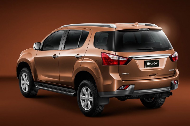 Новый Isuzu MU-X оказался перелицованным TrailBlazer