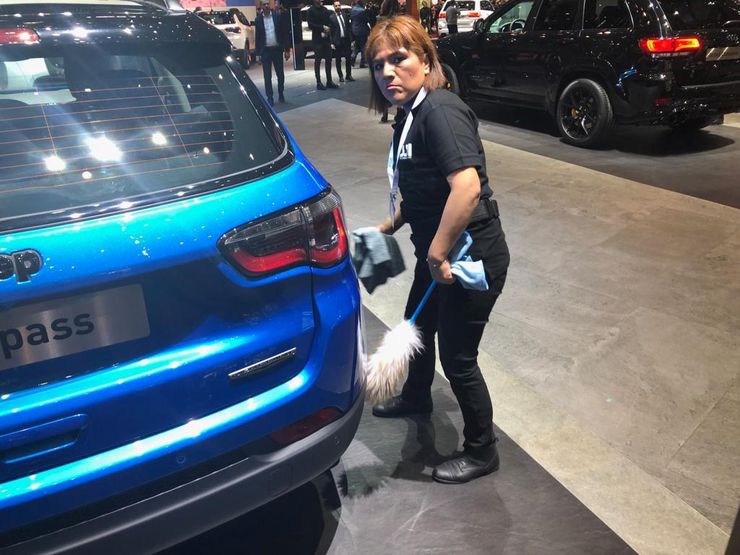 Чтобы попасть на Женевский автосалон, теперь придется летать в Катар