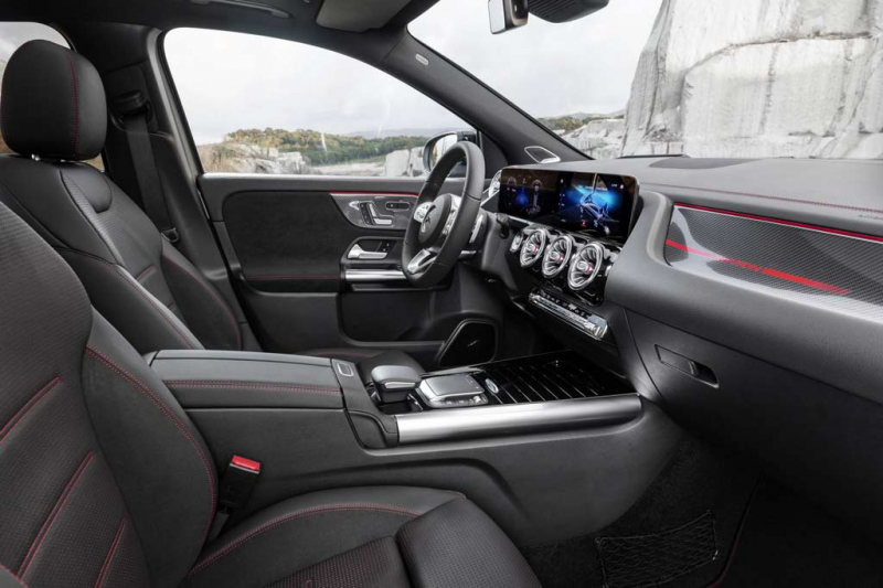 Mercedes-AMG GLA 35 4MATIC: подогретая версия нового ГЛА