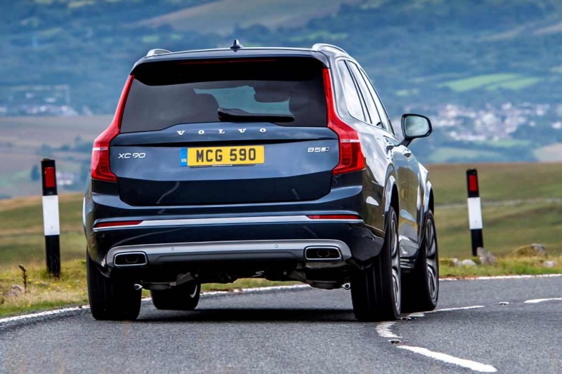 Volvo XC90 2021: комплектации и цены, фото в новом кузове, отзывы владельцев