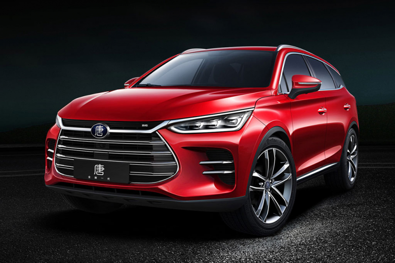 Новый BYD Tang получил большой поворотный дисплей