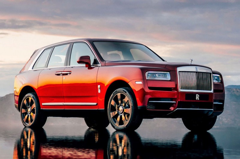 Rolls-Royce Cullinan 2021: роскошный британский внедорожник