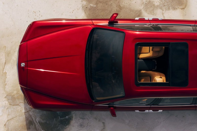 Rolls-Royce Cullinan 2021: роскошный британский внедорожник