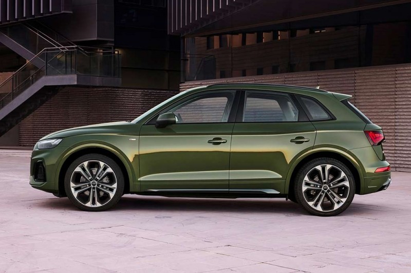 Audi Q5 2021 года: рестайлинг спустя четыре года после выхода второго поколения 4 Audi Q5 2021 года: рестайлинг спустя четыре года после выхода второго поколения