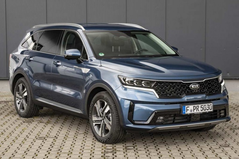 Модный и богато оснащенный Kia Sorento 2021: встречайте модель четвертой генерации