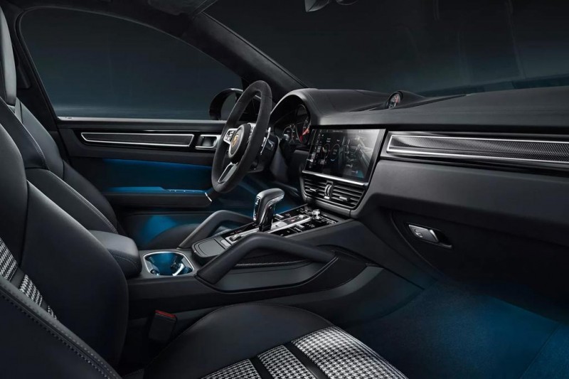 Porsche Cayenne Coupe: купеобразная версия Кайена
