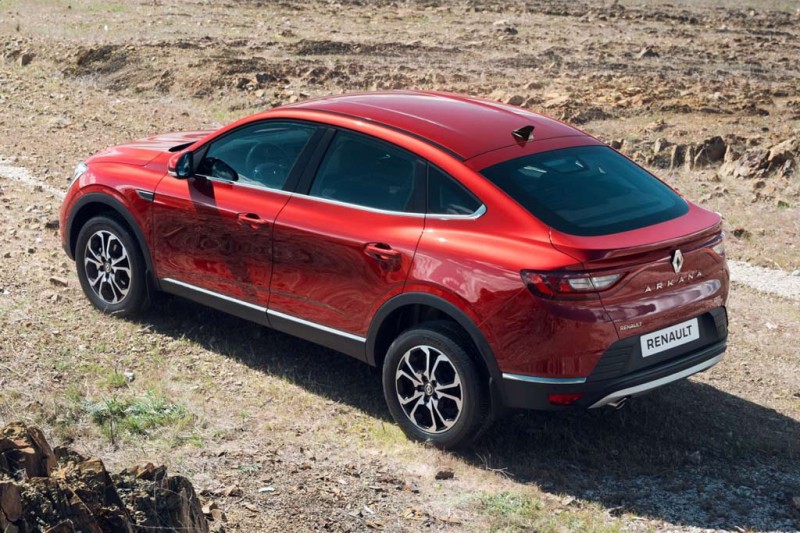 Обзор Renault Arkana 2021: цена и комплектации, фото в новом кузове