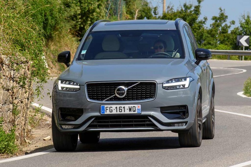 Volvo XC90 2021: комплектации и цены, фото в новом кузове, отзывы владельцев