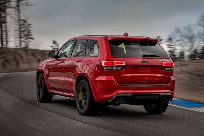 717-сильный внедорожник Jeep Grand Cherokee Trackhawk