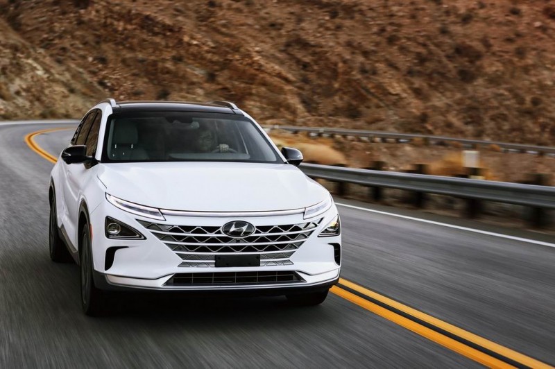 Новый водородный кроссовер Hyundai получил название NEXO