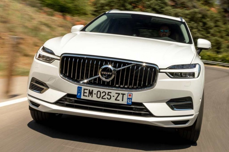 Volvo XC60 2021: комплектации и цены, фото новой модели, отзывы владельцев