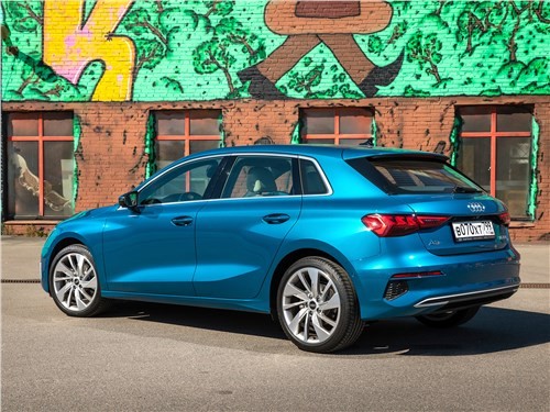 Audi A3 - седан или хэтчбек - выбирай!