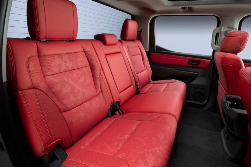 Японцы презентовали Toyota Tundra 2022: пикап третьего поколения