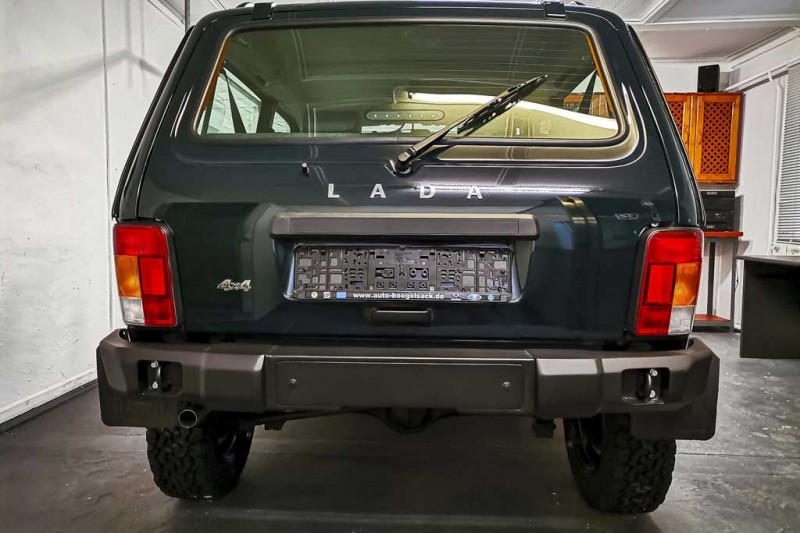 Lada Niva Legend немецкой сборки продают в Германии за 1,7 млн рублей
