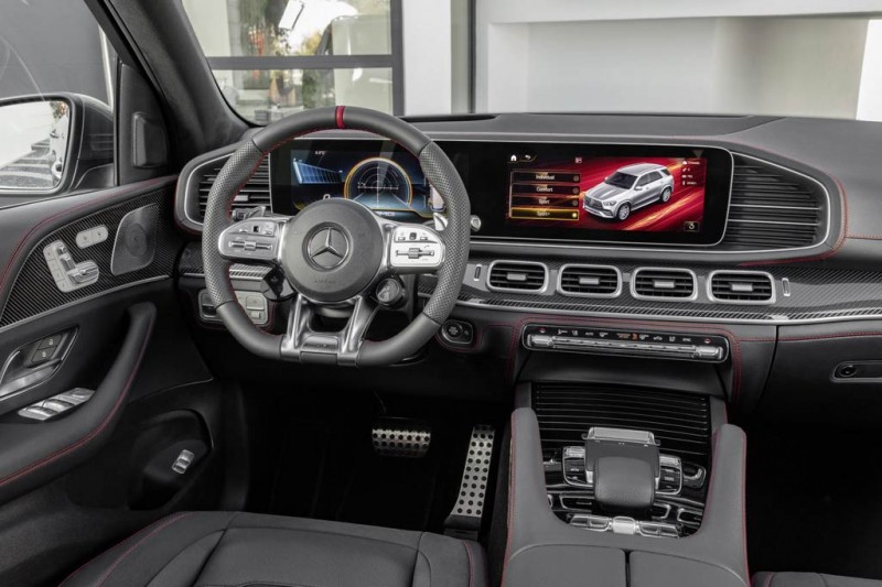 Mercedes-AMG GLE 53 2021: подогретая версия кроссовера 2 Mercedes-AMG GLE 53 2021: подогретая версия кроссовера