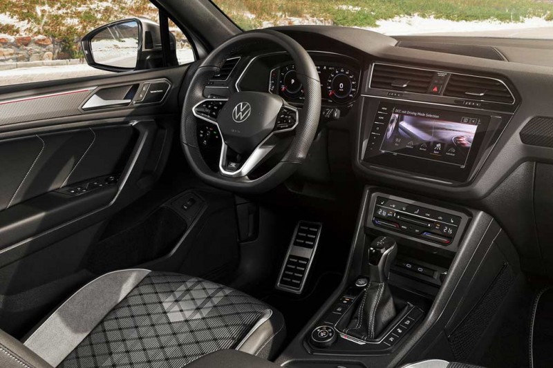 Удлиненный Volkswagen Tiguan Allspace 2021 обновили вслед за обычным Тигуаном