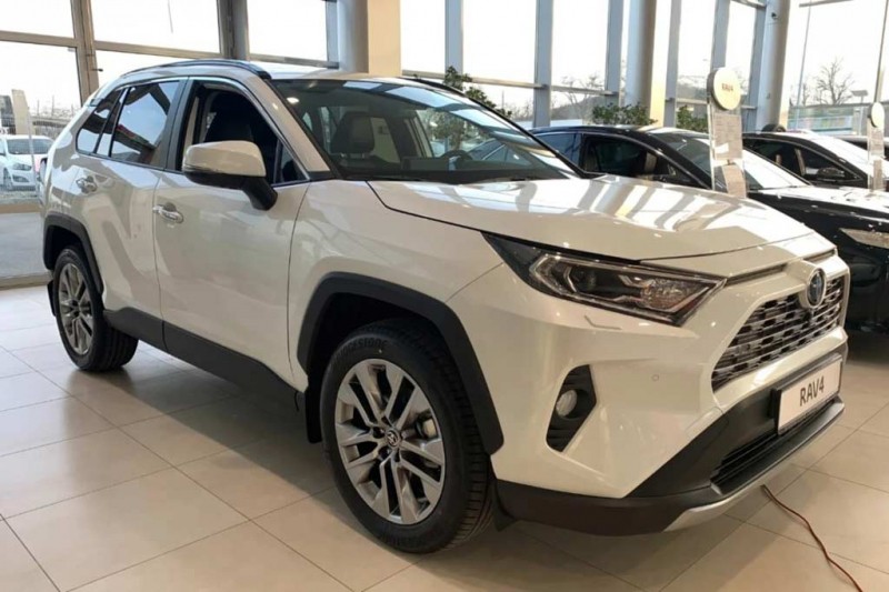 Toyota RAV4 2021: цена и комплектации, фото в новом кузове, отзывы владельцев