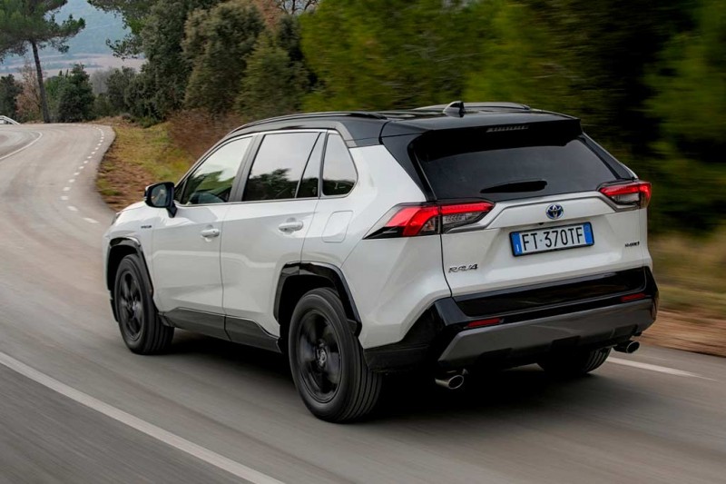Toyota RAV4 2021: цена и комплектации, фото в новом кузове, отзывы владельцев