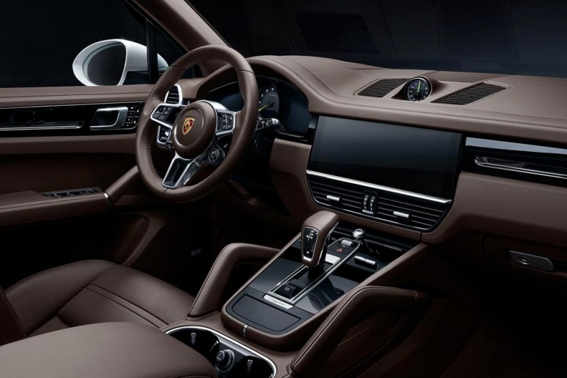 Представлен новый Porsche Cayenne E-Hybrid 2021