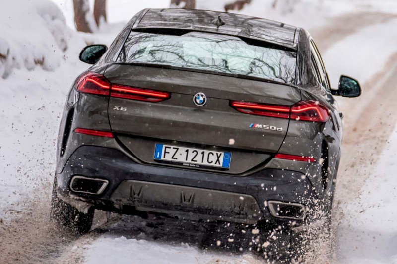 BMW X6 2021: купеобразный кроссовер в новом кузове G06
