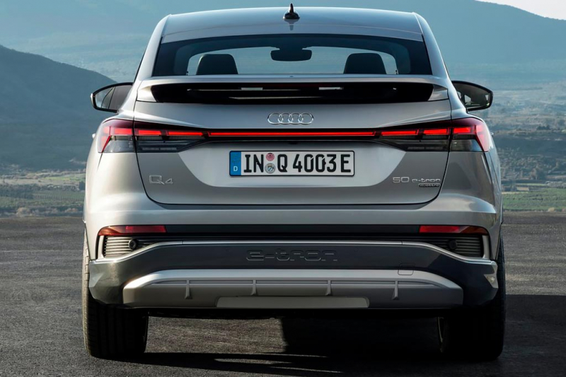 Электрический Audi Q4 e-tron дебютировал вместе с версией Sportback