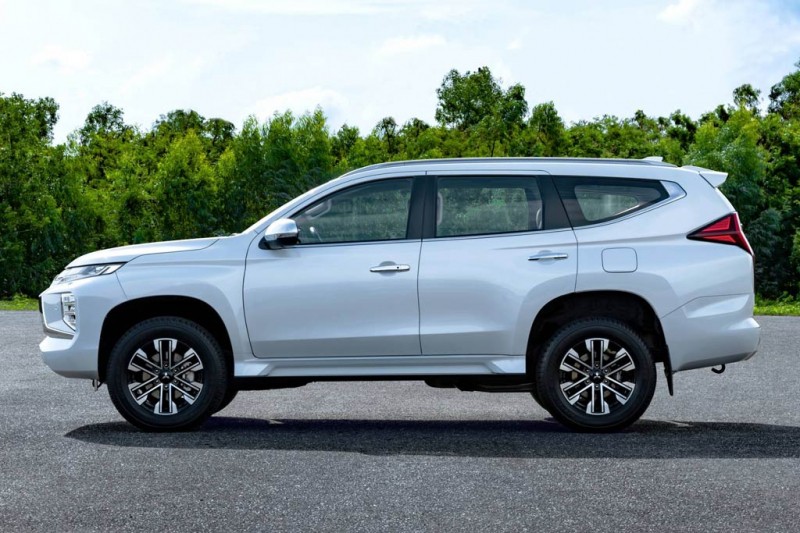 Mitsubishi Pajero Sport 2021: обновление в стиле пикапа L200