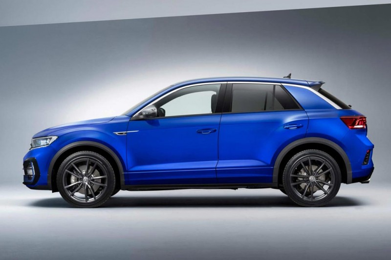 Volkswagen T-Roc R: заряженный паркетник с мощным мотором