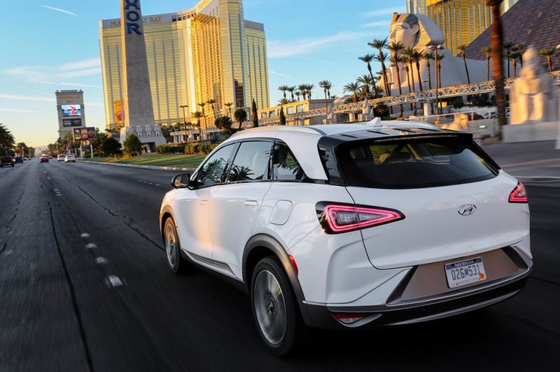 Новый водородный кроссовер Hyundai получил название NEXO