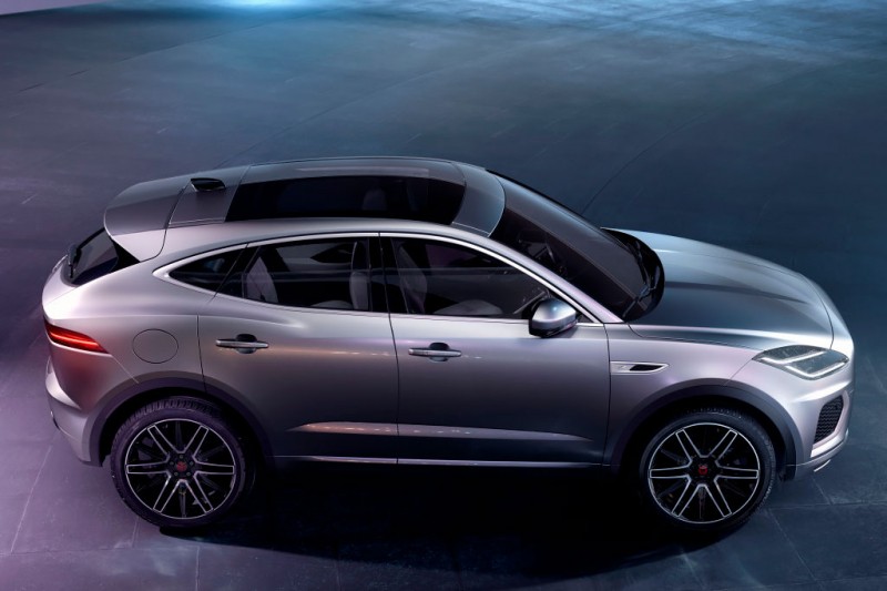 Jaguar E-Pace 2021: младший кроссовер в линейке производителя