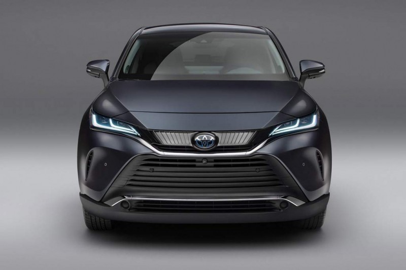 Японцы неожиданно представили Toyota Venza второго поколения: почему она так знакома?