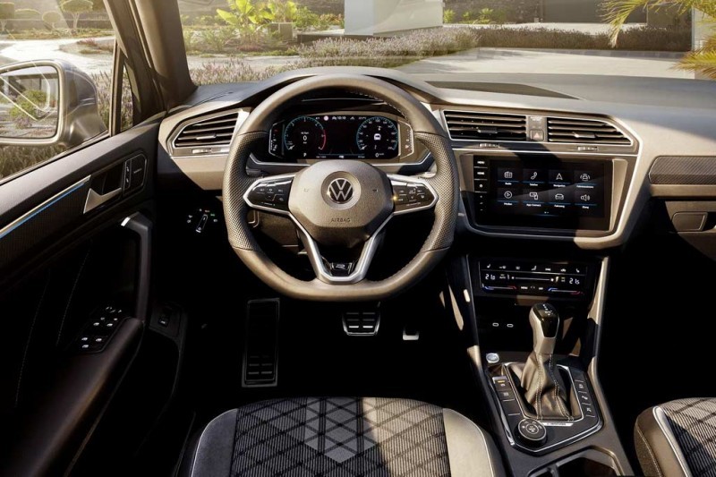 Volkswagen Tiguan 2021 года: считаем изменения обновленного кроссовера