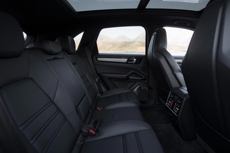 Porsche Cayenne 2021: третье поколение модели