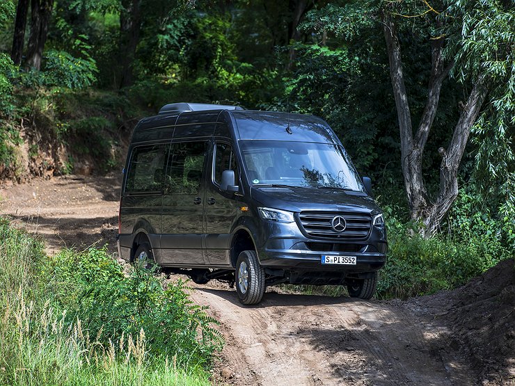 Зачем Mercedes-Benz Sprinter получил двери «автобусного типа» 1 Зачем Mercedes-Benz Sprinter получил двери «автобусного типа»