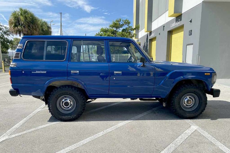 Land Cruiser FJ62 с пробегом 322 000 км ушел с молотка почти за 2 млн рублей