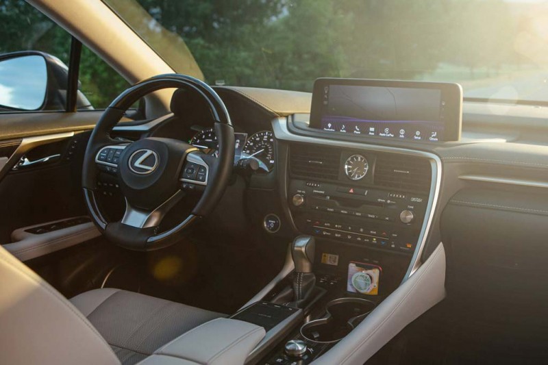 Кроссовер Lexus RX получил 7-местную версию L 2 Кроссовер Lexus RX получил 7-местную версию L