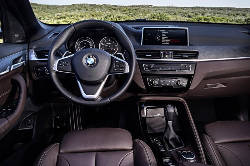 Баварцы представили кроссовер BMW X1 в новом кузове F48