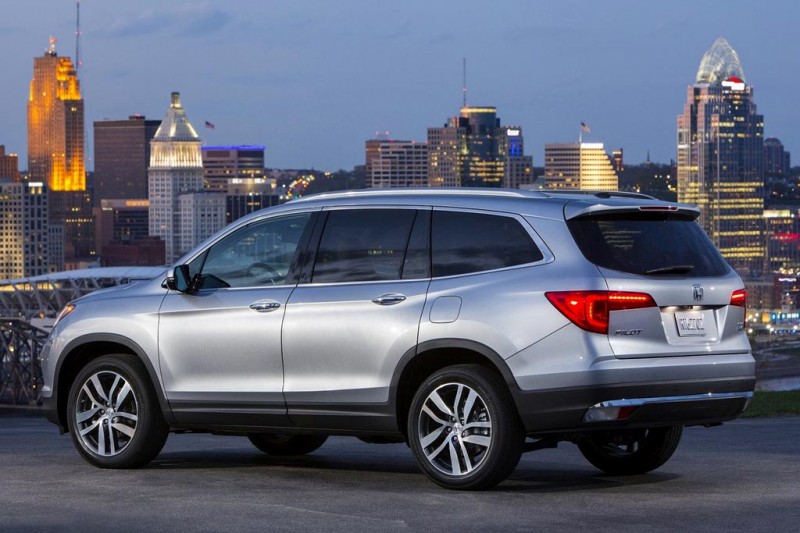 Honda Pilot 2021: фото и цена, характеристики большого кроссовера