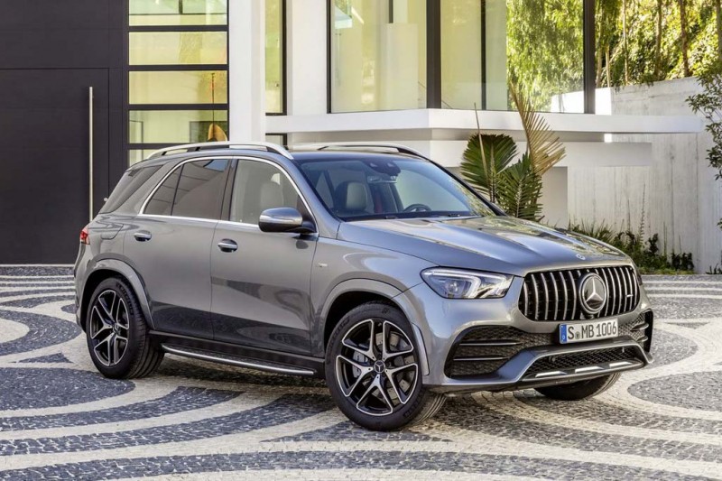 Mercedes-AMG GLE 53 2021: подогретая версия кроссовера