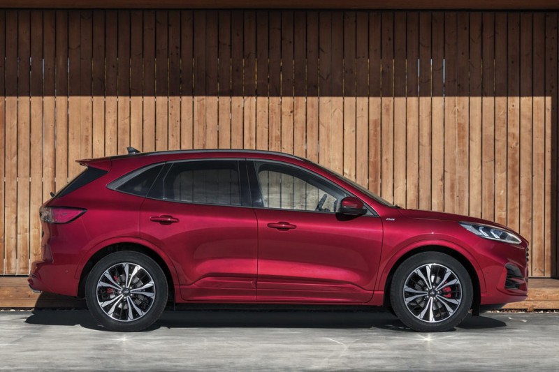 Обзор Ford Kuga 2021: кроссовер третьего поколения