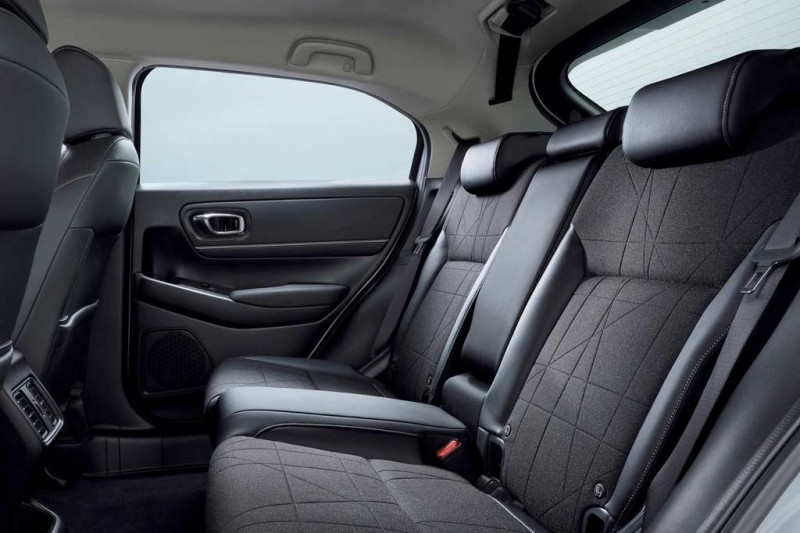 Паркетник Honda Vezel сменил поколение и получил гибридное исполнение e:HEV