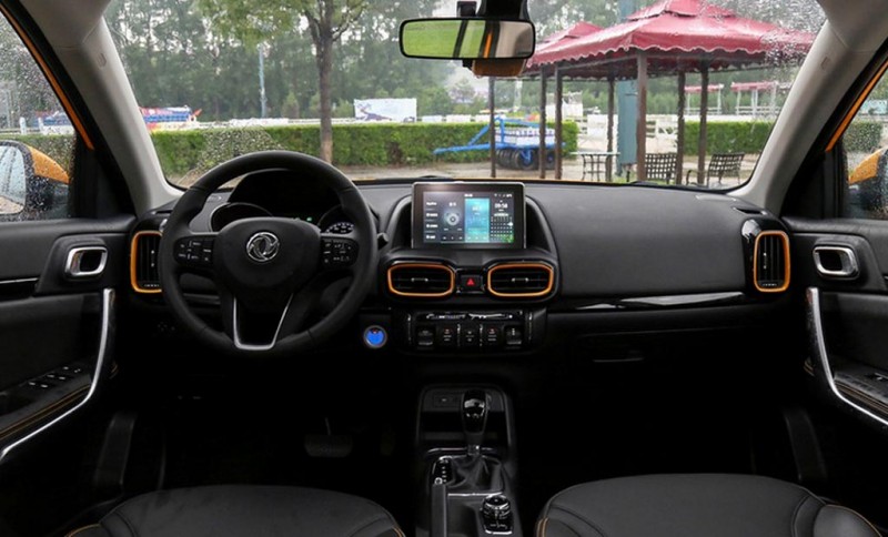 В Китае презентовали паркетник Dongfeng Fengshen AX4