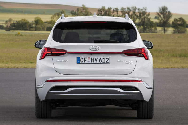 Hyundai Santa Fe 2021 года: плановый рестайлинг и переезд на новую платформу