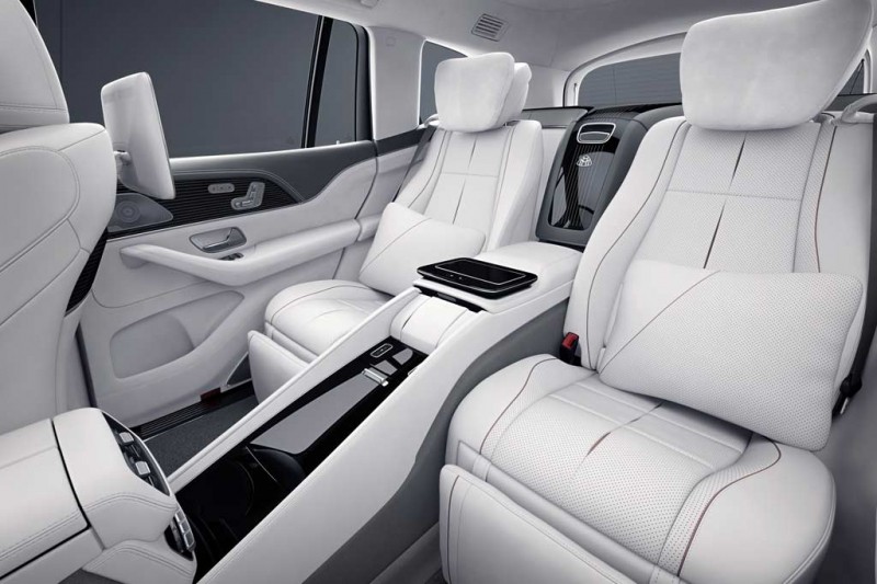 Седан и внедорожник Mercedes-Maybach отметились спецверсией к 100-летию бренда 9 Седан и внедорожник Mercedes-Maybach отметились спецверсией к 100-летию бренда