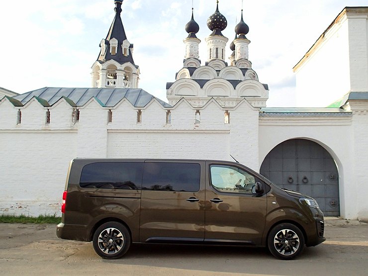 Opel Zafira Life: искушение комфортом в Дивеевском монастыре