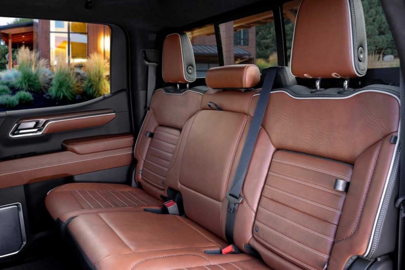 Американцы презентовали обновленный пикап GMC Sierra 2022