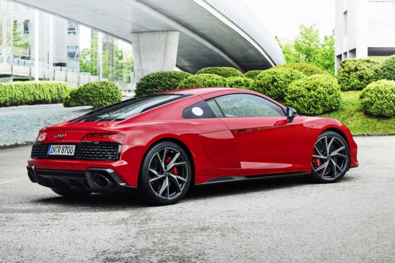 Audi R8 V10 performance RWD: заднеприводный суперкар прибавил в мощности