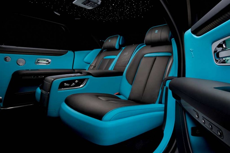 Роскошный Rolls-Royce Black Badge Ghost получил форсированный движок