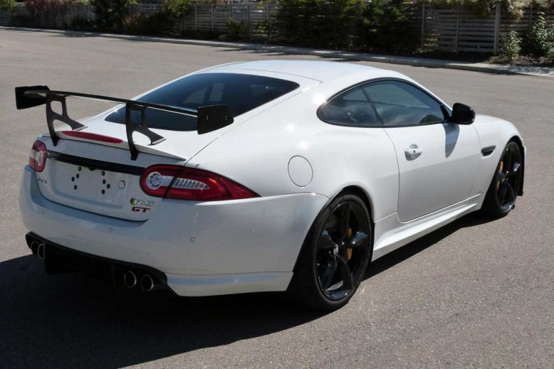 В Канаде продают Jaguar XKR-S GT: таких было выпущено только 45 единиц